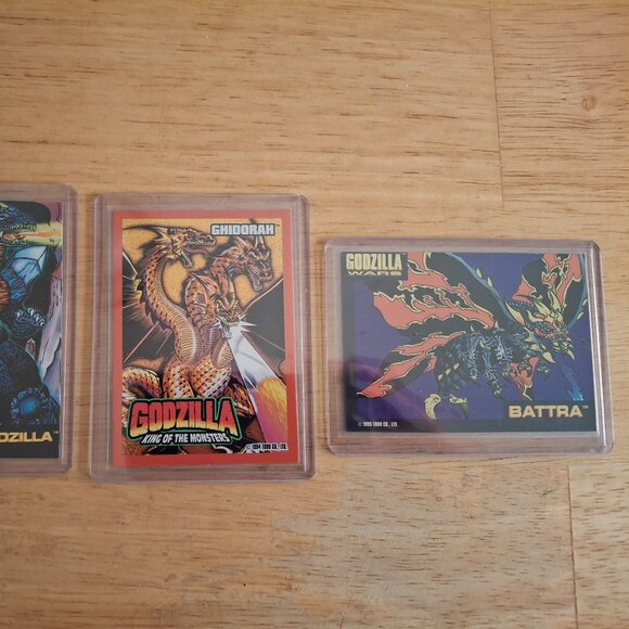 2x Rare Vintage 1995 Godzilla Wars Space Godzilla Cards, + More - HIGHER GRADES - Picture 2 of 8